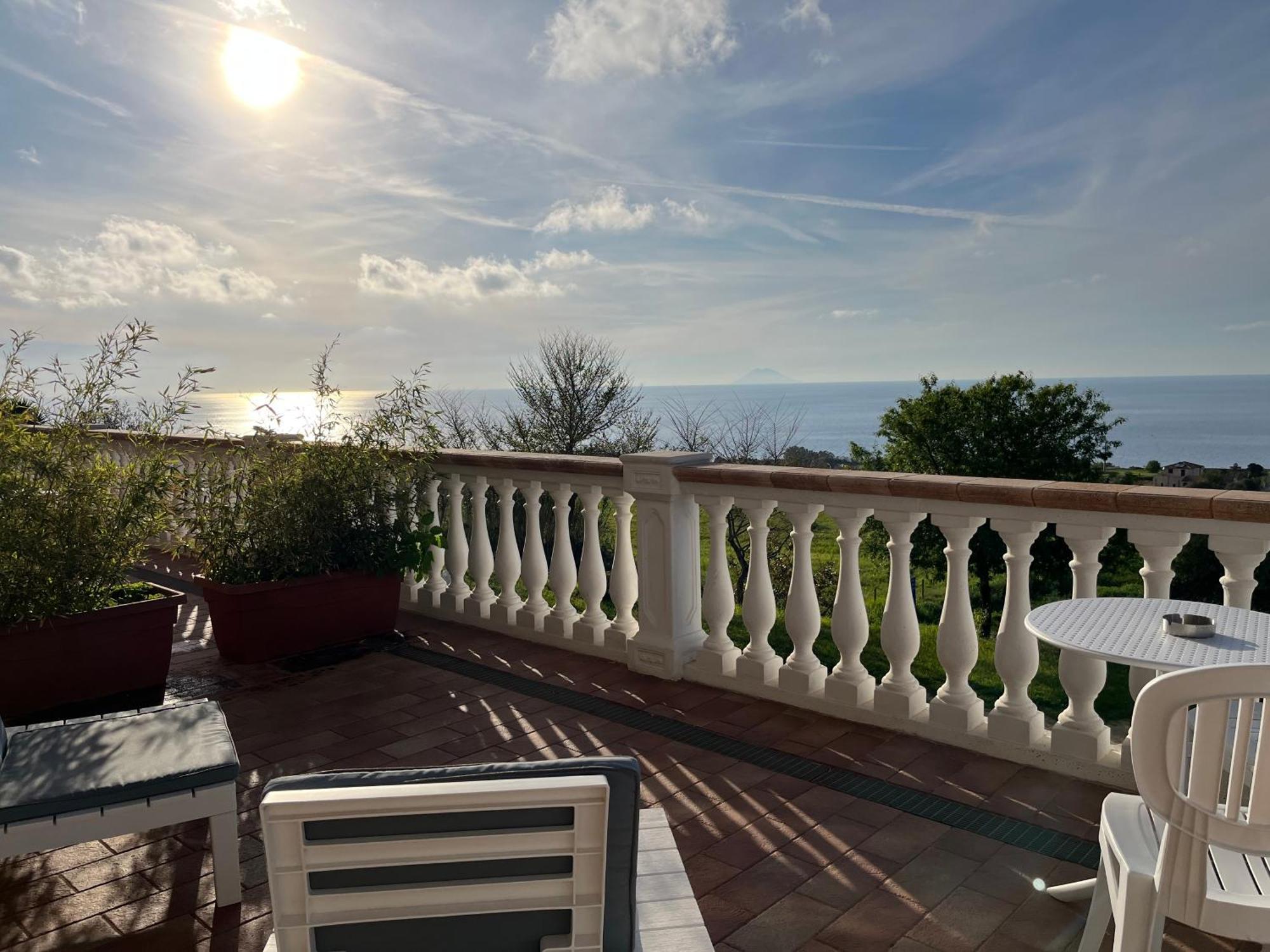 Hotel Residenza Domus Aurea Tropea- Vista Mare Santa Domenica Talao Exterior foto